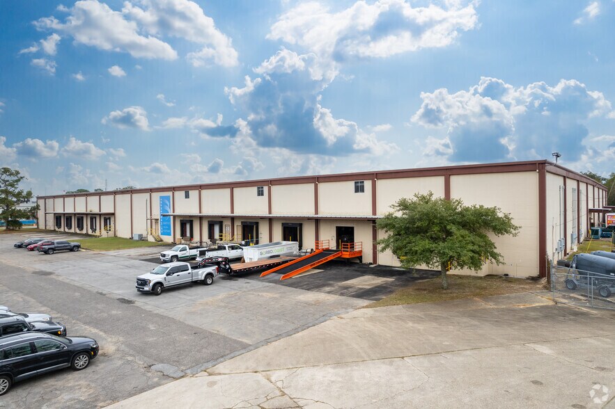 257 Amber St, Pensacola, FL à louer - Photo de l’immeuble – Image 3 sur 7