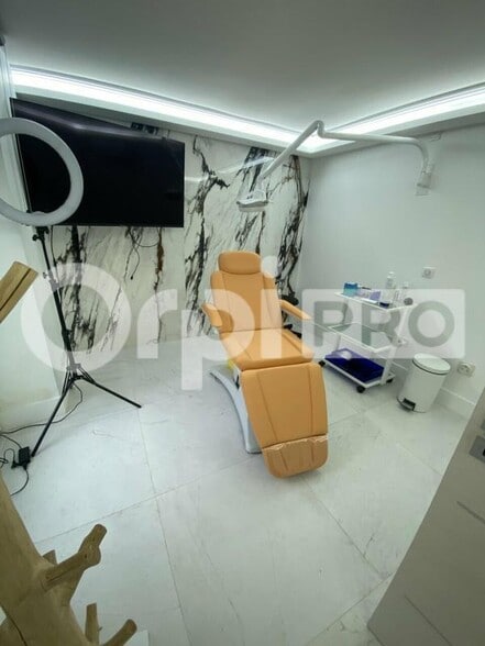 Médical dans Palaiseau à louer - Photo intérieure – Image 2 sur 11