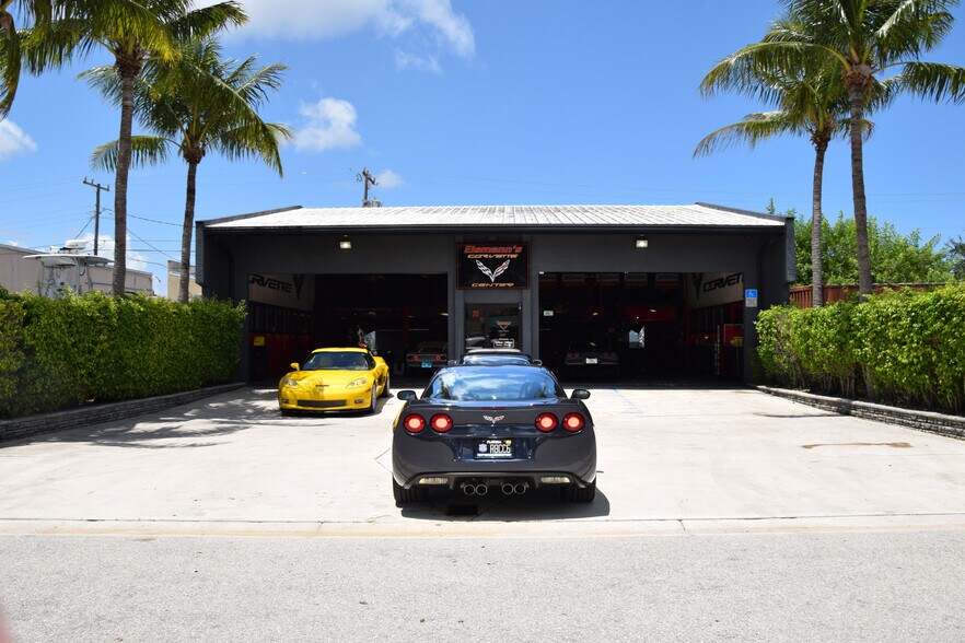 213 Venus St, Jupiter, FL à vendre - Photo de l’immeuble – Image 2 sur 18