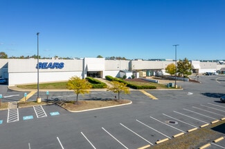 Plus de détails pour 8200 Sudley Rd, Manassas, VA - Local commercial à louer