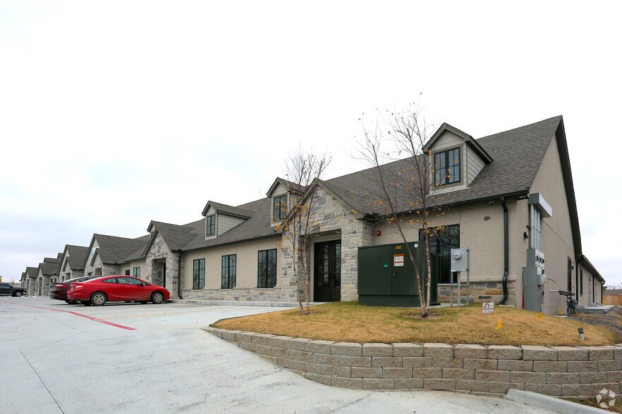 4500 W Houston St, Broken Arrow, OK à louer - Photo de l’immeuble – Image 3 sur 4