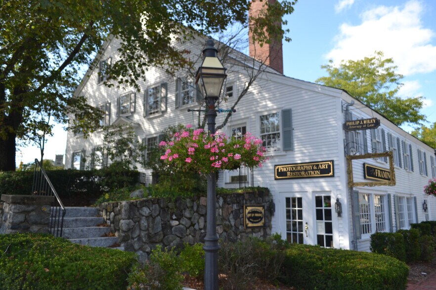 2 S Main St, Middleton, MA à louer - Photo de l’immeuble – Image 2 sur 8