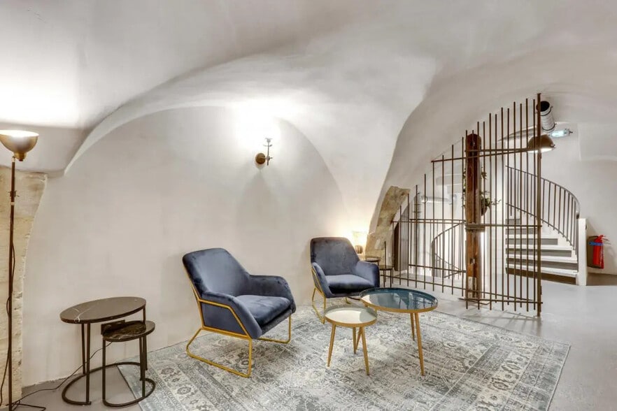 36 Rue Quincampoix, Paris à louer - Photo de l’immeuble – Image 3 sur 12