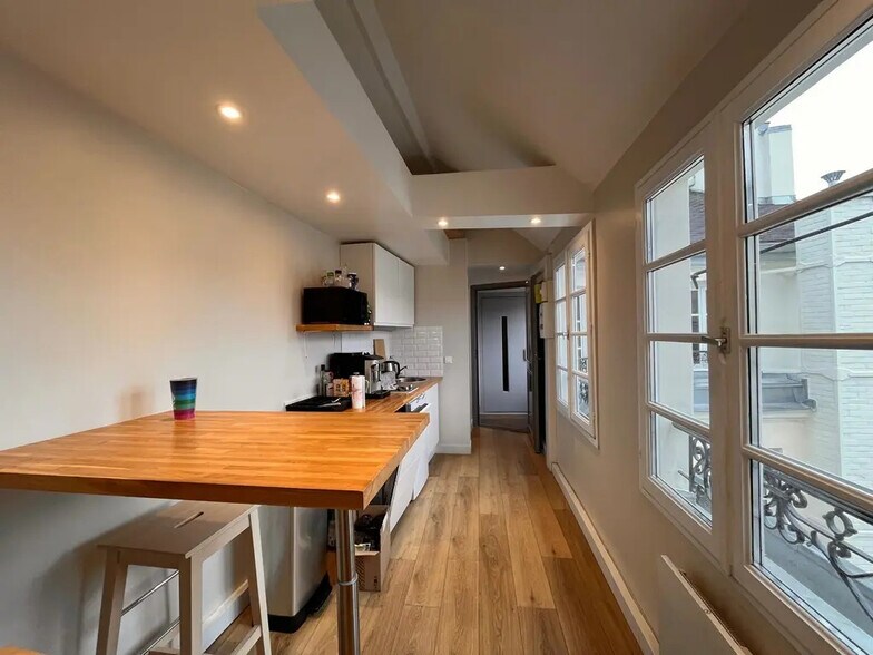 23 Rue Blondel, Paris à louer - Photo de l’immeuble – Image 2 sur 6