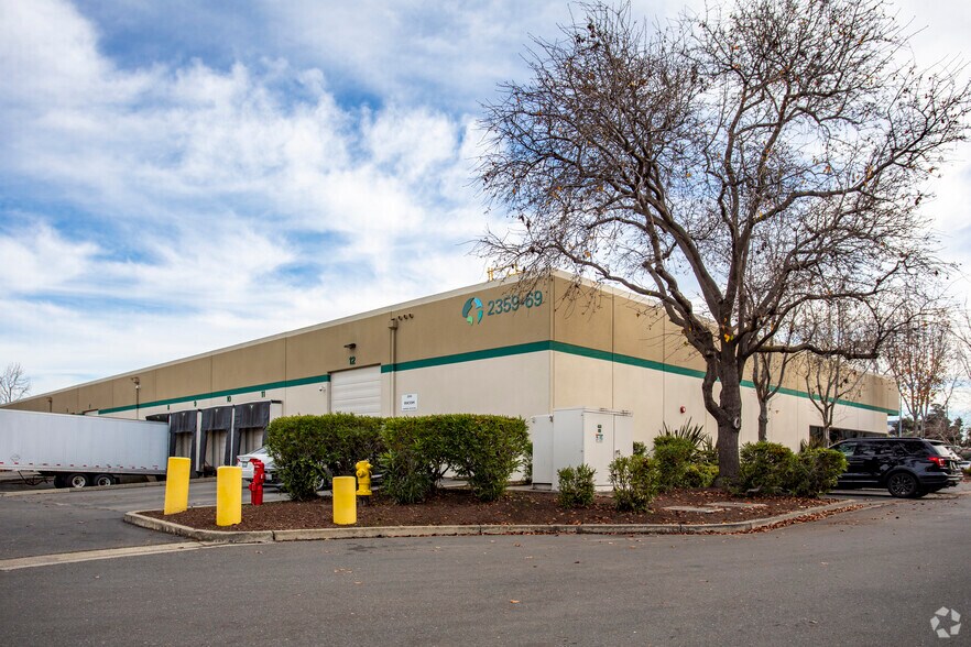 2359-2369 Lincoln Ave, Hayward, CA à louer - Photo de l’immeuble – Image 2 sur 4