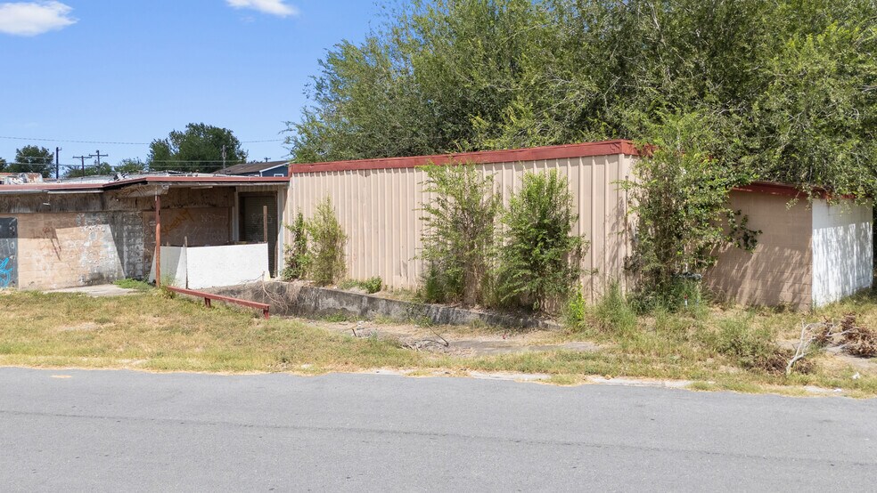 375 W Robertson St, San Benito, TX à vendre - Photo de l’immeuble – Image 2 sur 13