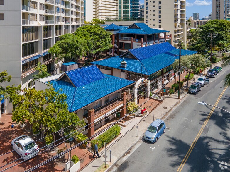 438-444 Hobron Ln, Honolulu, HI à louer - Photo principale – Image 2 sur 41
