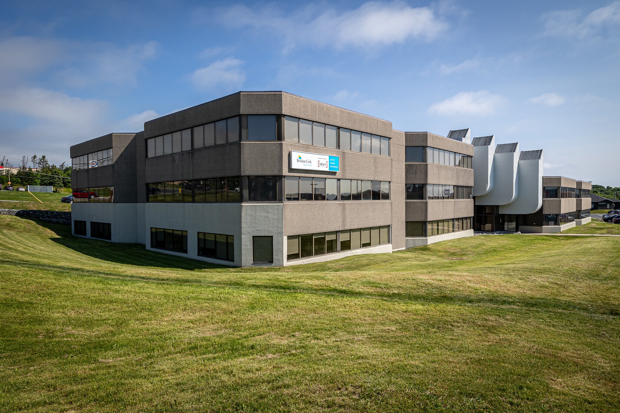 370 Torbay Rd, St. John's, NL à louer Photo principale– Image 1 sur 6