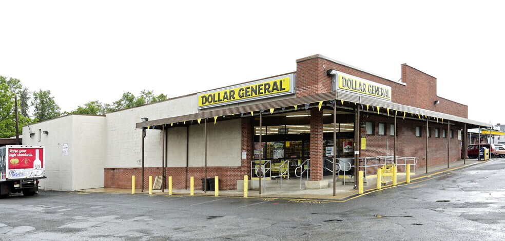 80 E 15th St, Paterson, NJ à louer - Photo principale – Image 1 sur 3