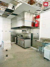 21355 Sherman Way, Canoga Park, CA à louer Photo intérieure– Image 2 sur 5