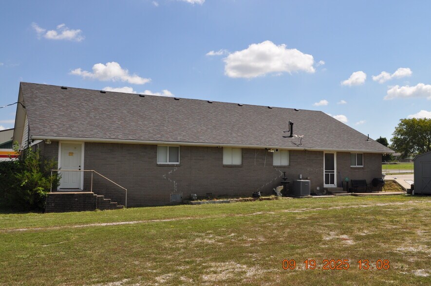 15890 E Pine St, Tulsa, OK à vendre - Photo de l’immeuble – Image 2 sur 12