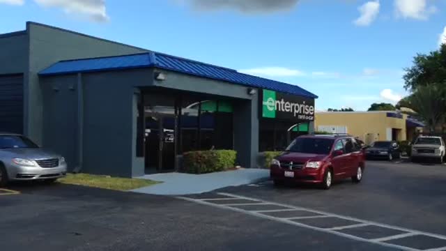 4917 N University Dr, Lauderhill, FL à louer - Vidéo sur l’annonce professionnelle – Image 3 sur 9