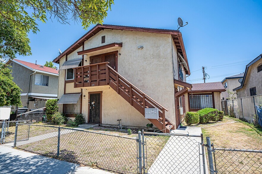 1490 Gundry Ave, Long Beach, CA à vendre - Photo de l’immeuble – Image 2 sur 16