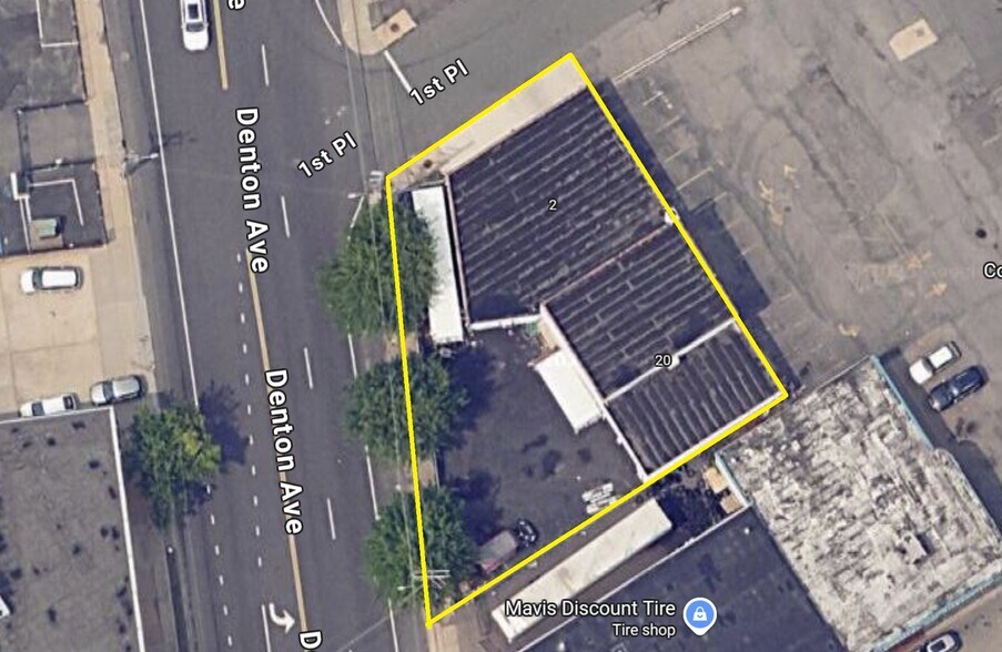 20 Denton Ave, Garden City Park, NY à louer - Photo de l’immeuble – Image 1 sur 1