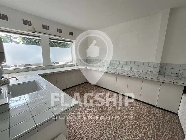 Local commercial dans Meudon à vendre - Photo intérieure – Image 2 sur 8
