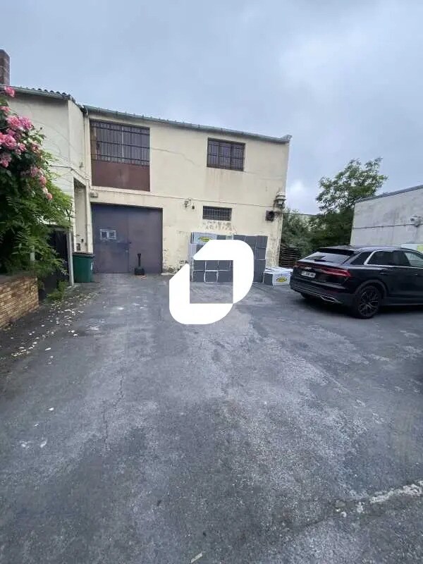 Local d’activités dans Romainville à louer Photo de l’immeuble– Image 1 sur 12