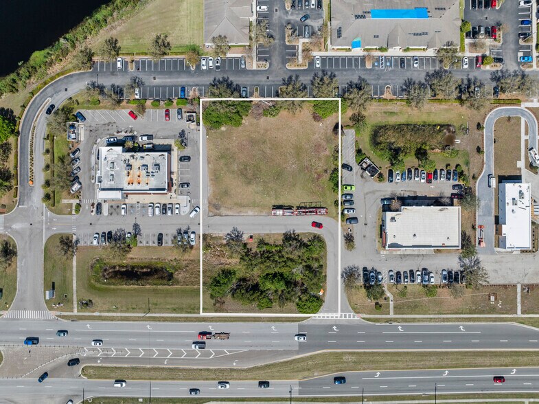 10728 Big Bend Rd, Riverview, FL à vendre - Aérien – Image 1 sur 24