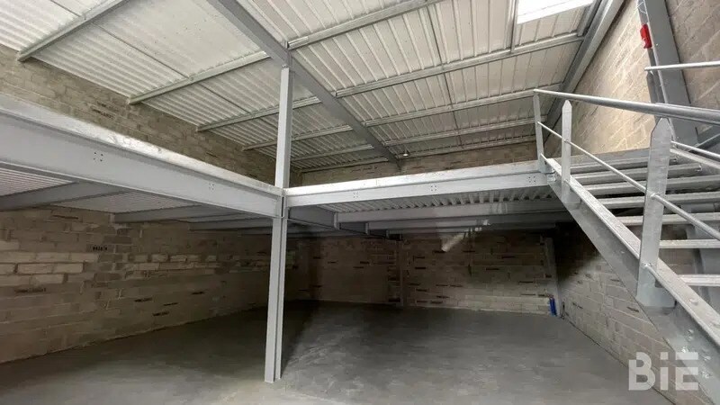 Local d'activités dans Carbon-Blanc à vendre - Photo intérieure – Image 3 sur 5