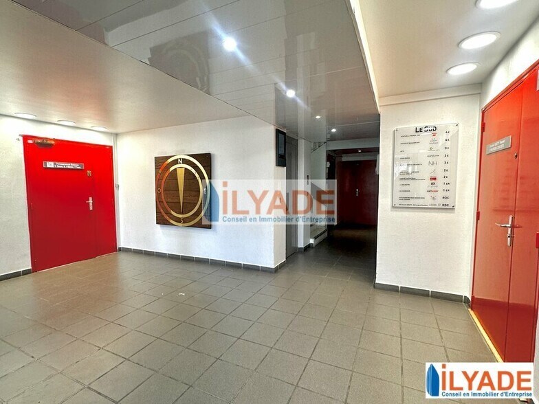 166 Avenue De Hambourg, Marseille à louer - Hall d’entrée – Image 2 sur 12