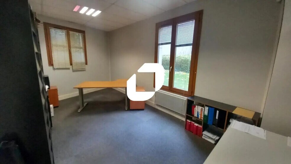 Bureau dans Lille à louer - Photo de l’immeuble – Image 3 sur 9