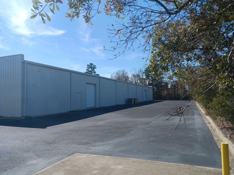 300 Commerce Center Dr, Brunswick, GA à vendre - Photo de l’immeuble – Image 2 sur 5