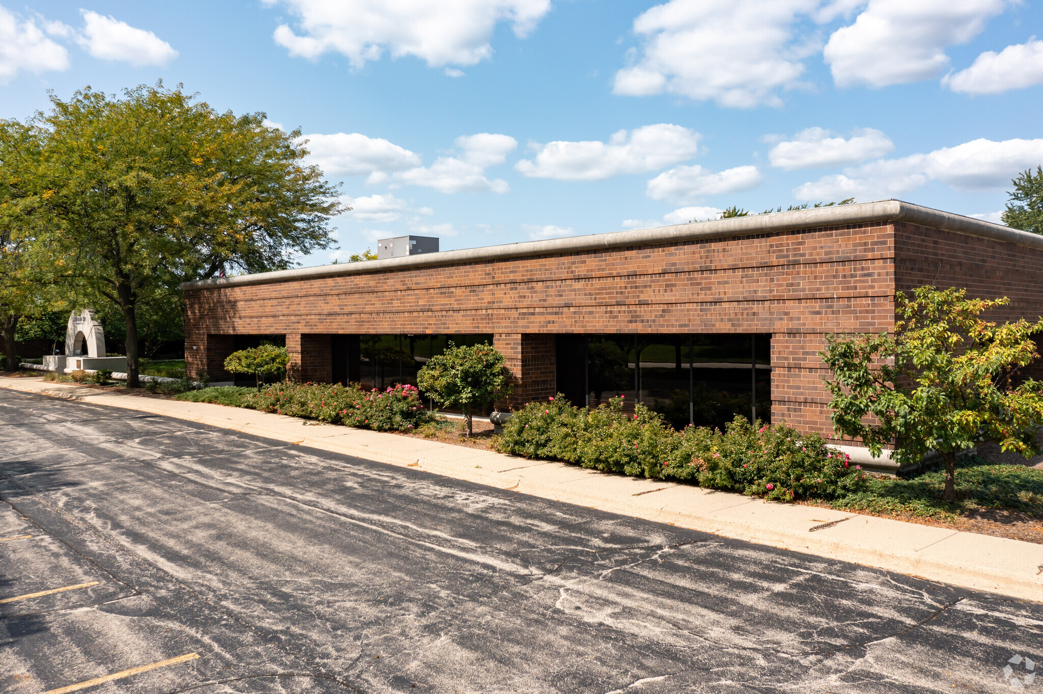 3150 W Salt Creek Ln, Arlington Heights, IL à vendre Photo principale– Image 1 sur 7