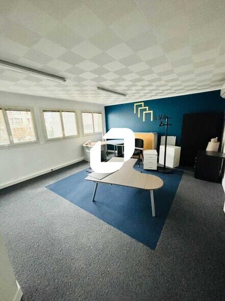 Bureau dans Nanterre à louer - Photo intérieure – Image 1 sur 9