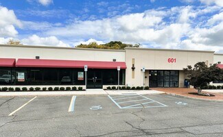 Plus de détails pour 601 Veterans Memorial Hwy, Hauppauge, NY - Bureau/Local commercial, Local commercial à louer