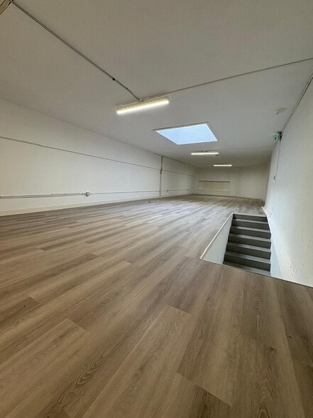 104 S Avenue 58, Los Angeles, CA à louer - Photo de l’immeuble – Image 3 sur 8