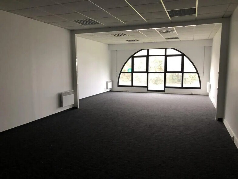 Bureau dans Cesson-Sévigné à louer - Photo intérieure – Image 3 sur 9