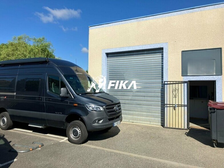 Local d'activités dans Fonsorbes à vendre - Photo de l’immeuble – Image 1 sur 9