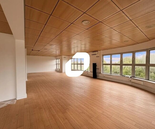 Plus de détails pour Bureau à vendre