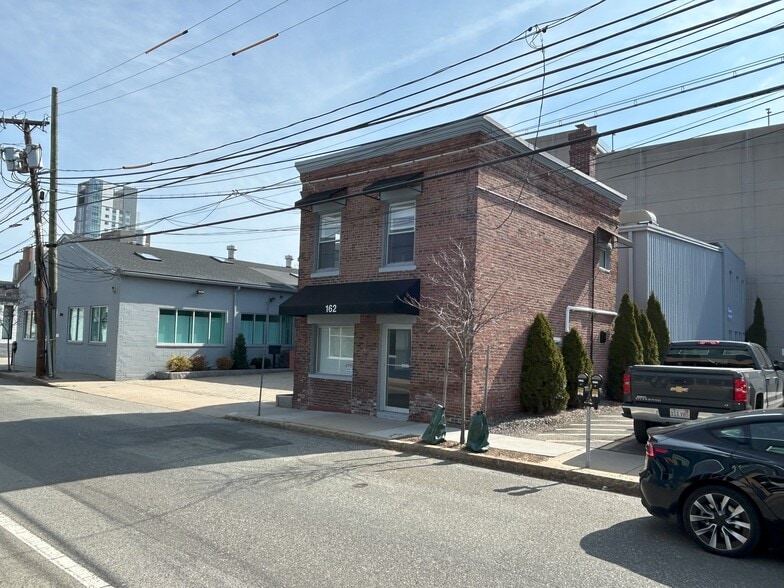 160 Sidney St, Cambridge, MA à vendre - Photo de l’immeuble – Image 3 sur 20
