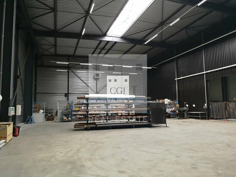 Bureau dans Genas à louer - Photo de l’immeuble – Image 3 sur 15