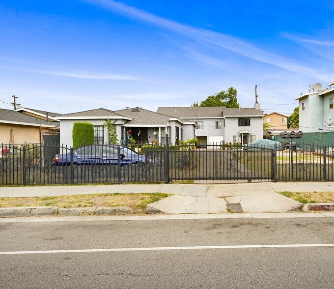 8905 S Hoover St, Los Angeles, CA à vendre - Photo principale – Image 1 sur 9