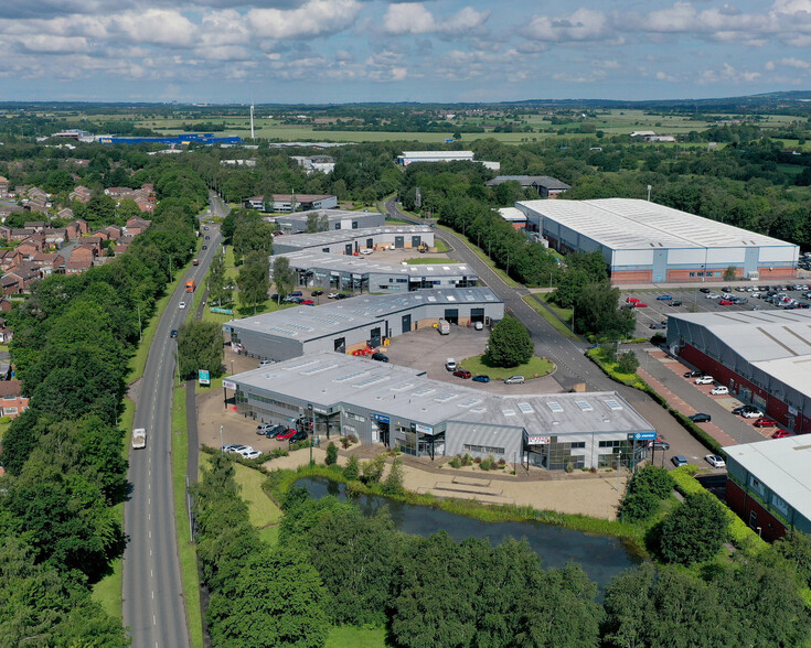Europa Blvd, Warrington à louer - Photo de l’immeuble – Image 1 sur 13