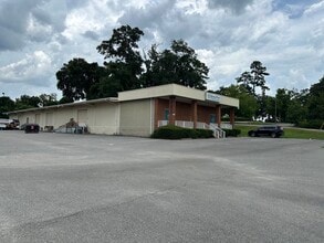 1613 Capital Cir NE, Tallahassee, FL à louer Photo de l’immeuble– Image 1 sur 1