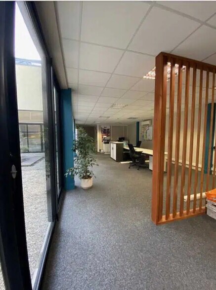 Bureau dans Le Havre à vendre - Photo de l’immeuble – Image 3 sur 9