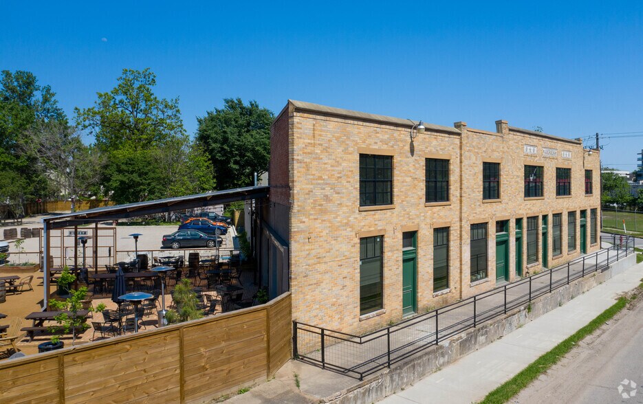 6202 Washington Ave, Houston, TX à louer - Photo de l’immeuble – Image 2 sur 5