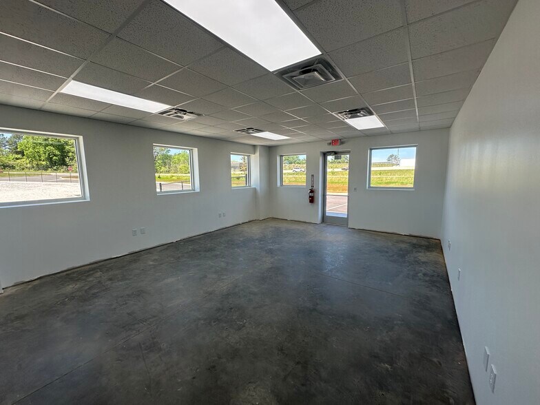 120 E Victor Hill Rd, Duncan, SC à louer - Photo intérieure – Image 3 sur 4
