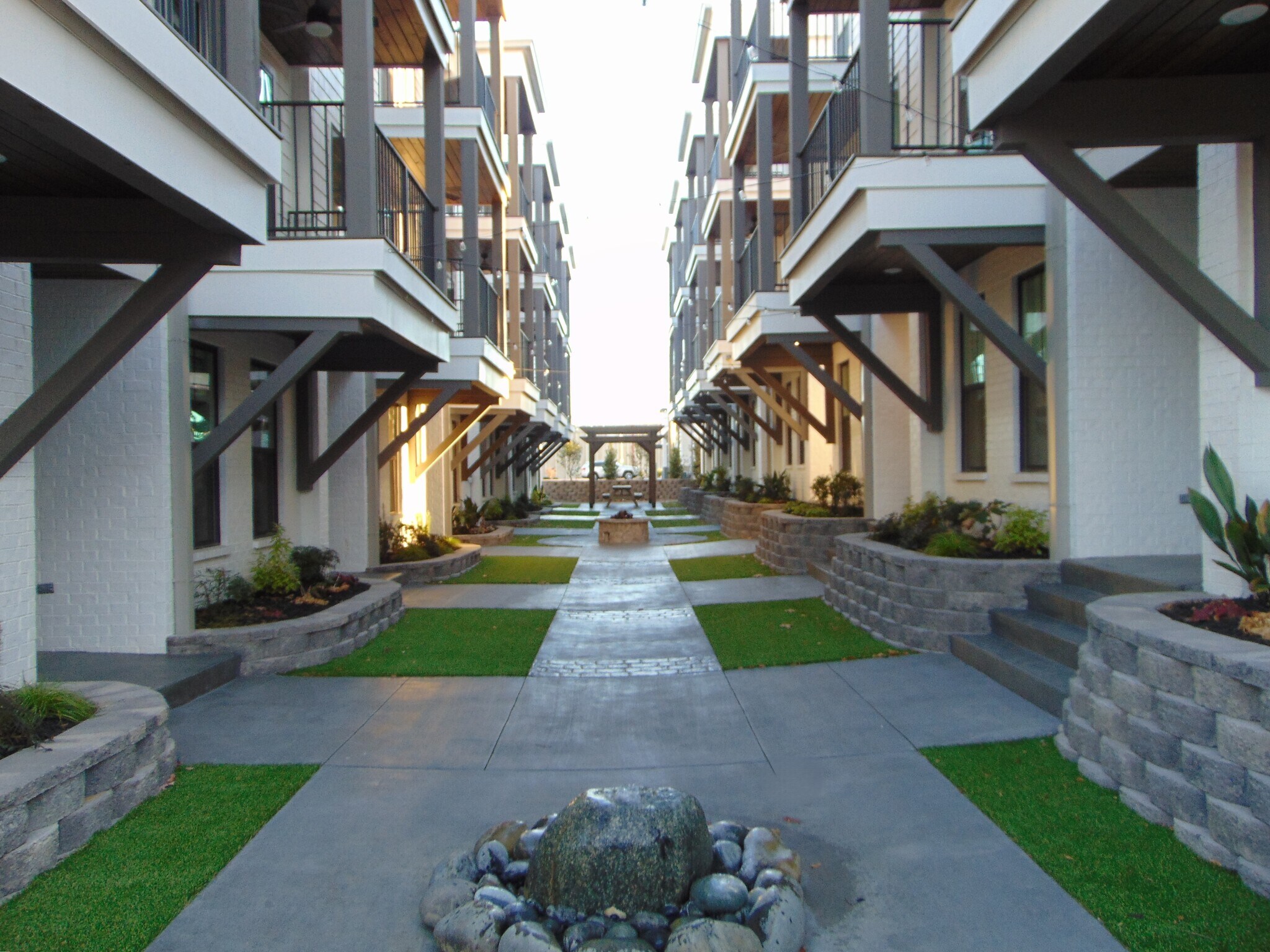 512 E Mobile St, Florence, AL à vendre Photo principale– Image 1 sur 10