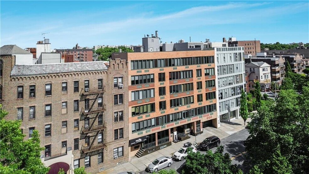6911 Shore Rd, Brooklyn, NY à vendre - Photo principale – Image 1 sur 1