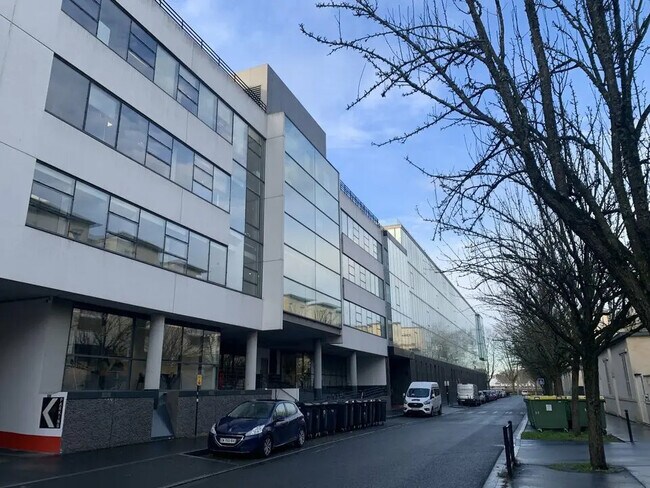 Plus de détails pour Bureau à louer