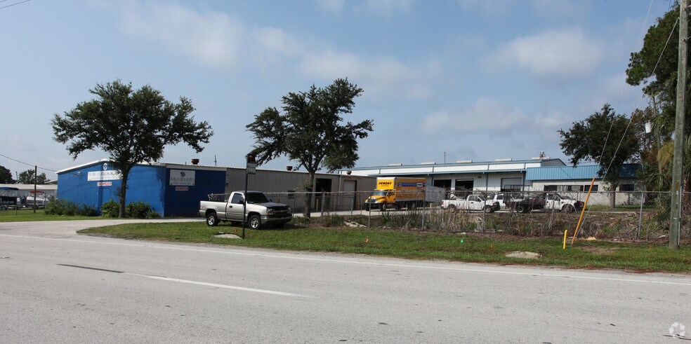 6236 Philips Hwy, Jacksonville, FL à vendre - Photo de l’immeuble – Image 2 sur 2