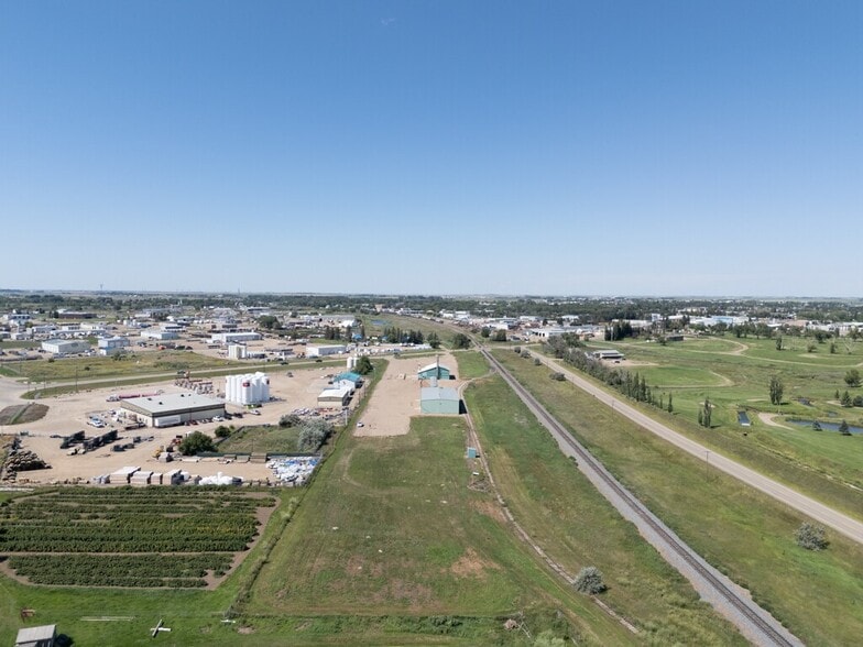 184075 7 St E, Brooks, AB à vendre - Aérien – Image 3 sur 9
