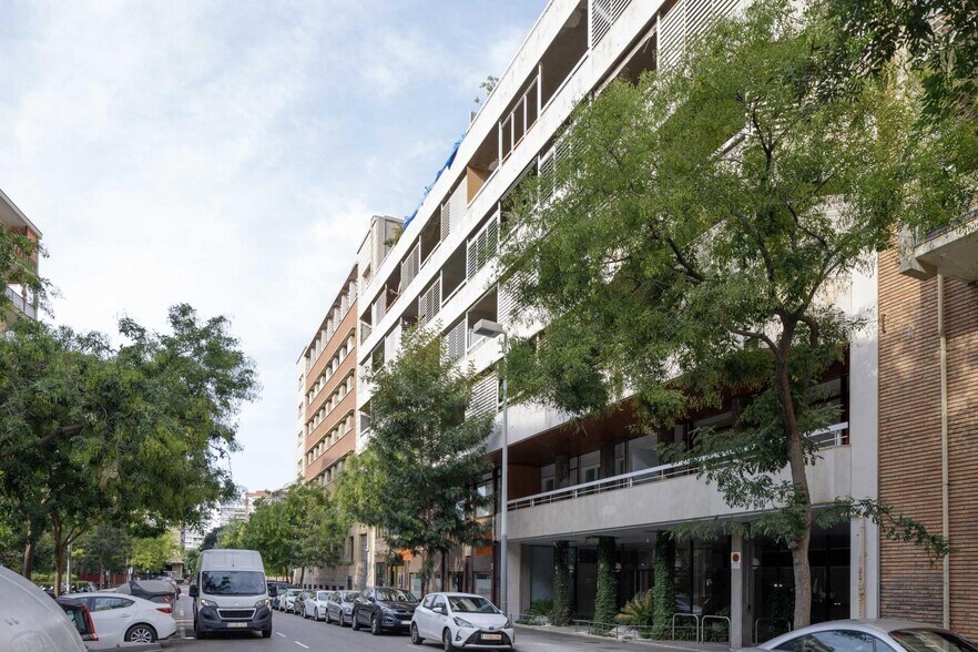 Carrer De Francesc Carbonell, 21-23, Barcelone, Barcelona à louer - Photo de l’immeuble – Image 3 sur 6