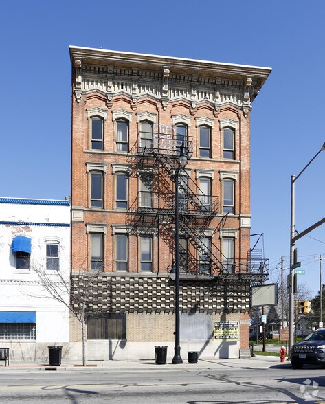 311 Lagrange St, Toledo, OH à vendre - Photo de l’immeuble – Image 2 sur 5
