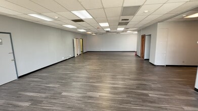 1550 Rollins Rd, Burlingame, CA à louer - Vidéo sur l’annonce professionnelle 