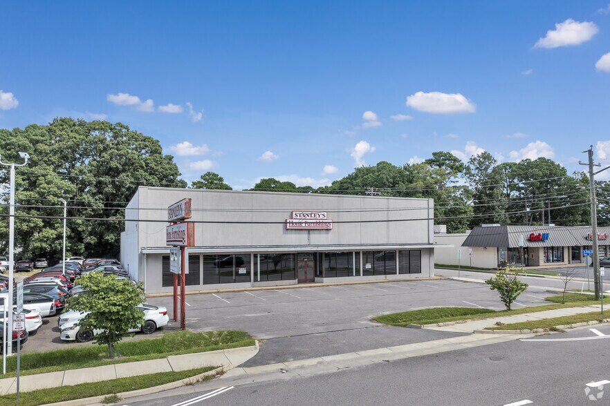 6542 E Virginia Beach Blvd, Norfolk, VA à vendre - Photo de l’immeuble – Image 1 sur 22