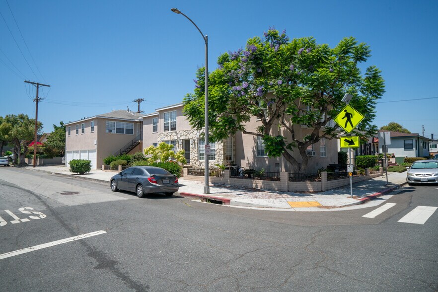 927 Belmont Ave, Long Beach, CA à vendre - Photo de l’immeuble – Image 3 sur 16
